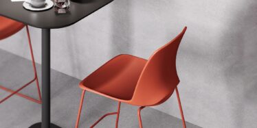 Elite-Featured-Image-Kiro-Stool